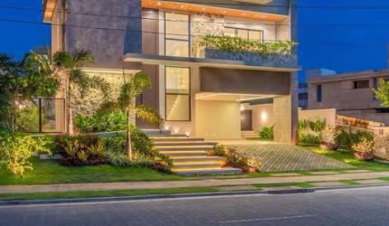 Duplex a venda frente praça na Cidade Alpha
