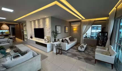 'Terrazzo Atlântico: Apartamento de 250m², 3 Suítes e 3 Vagas Soltas!'
