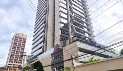 Para Alugar Sabatini 62.8m2, 2 suites, 2 vagas, andar alto, vista mar!