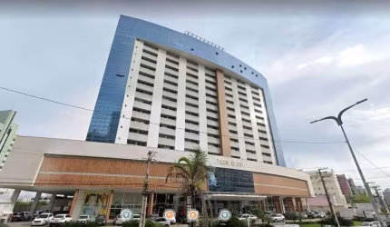 Sala comercial moderna com 33m², 1 vaga e vista privilegiada
