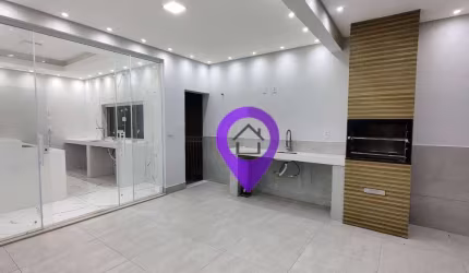 Casa com 3 dormitórios na Reserva de Santa Bárbara, 180m² construídos em terreno de 300m². Destaques: suíte com closet e cozinha planejadas