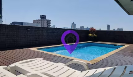Cobertura duplex de 430m² no Edifício Monte Carlo, Centro de Pouso Alegre. 4 dormitórios, área de lazer completa com piscina e ofurô