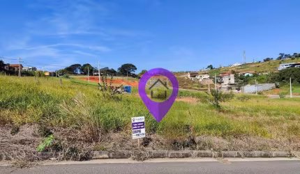 Terreno comercial na Avenida São Francisco | 360m² (12x30m) | Localização estratégica em Santo Antônio | Fácil acesso ao centro e BR-459