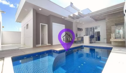 Casa de 170m² à venda no Pousada dos Campos III, Pouso Alegre. 3 dormitórios, suíte máster. Piscina privativa e área gourmet.
