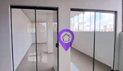 Sala comercial de 41m² para alugar no centro de Pouso Alegre. Ideal para escritórios e salões de beleza. Pacote completo por R$ 1.300/mês.
