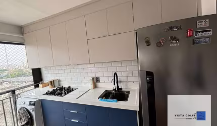 Studio decorado ao lado do Metro Liberdade