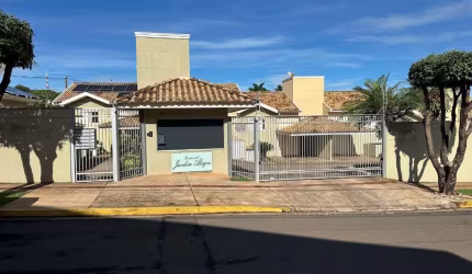 Sobrado Conforto e Sofisticação em Condomínio Fechado no Bairro Jd Bela Vista!