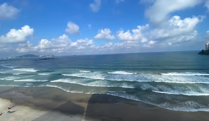 Apartamento com 3 quartos Frente ao Mar na Pitangueiras
