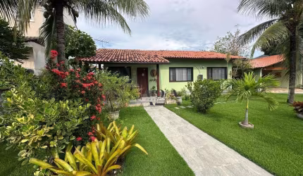 Belíssima Residência com terreno de 577  m² por R$ 790.000 - Piratininga - Niterói/RJ