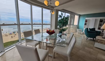 Lindíssimo apartamento frente mar Praia Brava