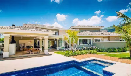 Casa de Alto Padrão em Condomínio Luxuoso – Atibaia