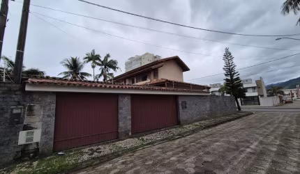 Residencial área 610,70m², Indaiá - Caraguatatuba/SP