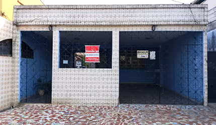 Vendo casarão com quintal na Lopo de Castro - Icoaraci