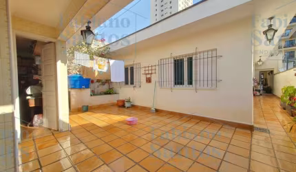 Casa Térrea para Venda em São Paulo, Perdizes, 3 dormitórios, 3 banheiros, 3 vagas