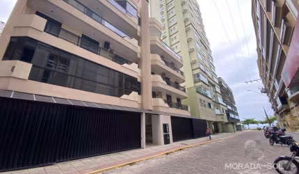Apartamento em Meia Praia - Itapema quadra mar