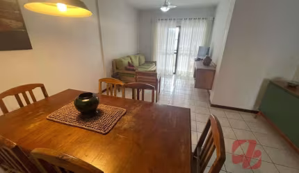 Apartamento em Meia Praia  -  Itapema