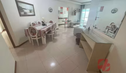 Apartamento em Meia Praia  -  Itapema