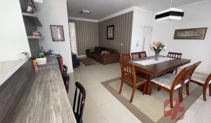 Apartamento em Meia Praia  -  Itapema