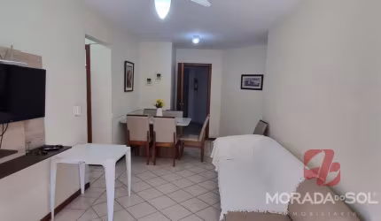 Apartamento em Meia Praia  -  Itapema