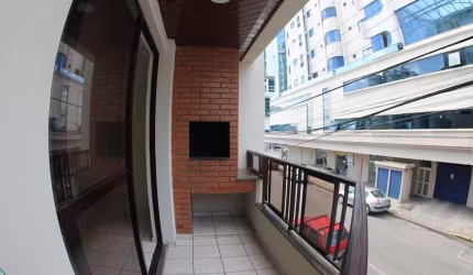 Apartamento em Meia Praia  -  Itapema