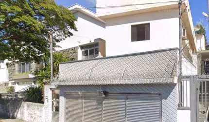 Elegante sobrado para locação com 4 quartos, sendo 1 suíte, 120m²