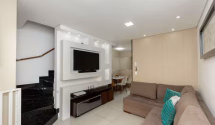 Casa no condomínio Condomínio Covello para venda com 2 quartos, sendo 2 suítes, 68m²