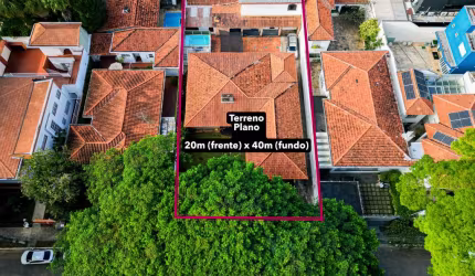 Atraente casa tipo para venda com 5 quartos, sendo 3 suítes, 300m²