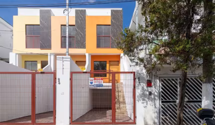 Aconchegante sobrado para venda com 2 quartos, sendo 1 suíte, 104m²
