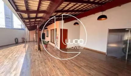 Casa com 3 quartos à venda na Rua Brasiliense, Calixtolândia, Anápolis, 246 m2 por R$ 650.000