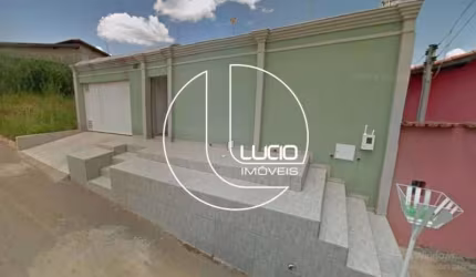 Casa com 3 quartos à venda na Avenida Itamaraty, Itamaraty 4ª Etapa, Anápolis, 215 m2 por R$ 450.000