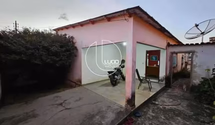 Casa com 4 quartos à venda na Rua Duque de Caxias, Frei Eustáquio, Anápolis, 216 m2 por R$ 300.000