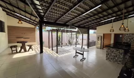 Casa com 3 quartos à venda na Rua 4, Itamaraty II, Anápolis, 170 m2 por R$ 495.000
