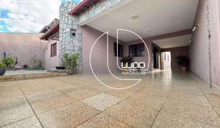 Casa com 4 quartos à venda na Rua Isaura Batista, Batista, Anápolis, 340 m2 por R$ 750.000