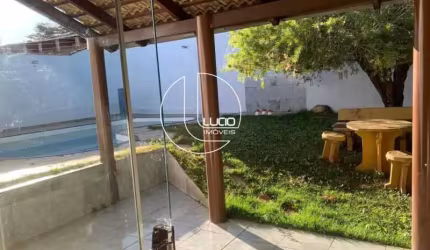 Casa com 3 quartos à venda na Rua Eduardo Pereira, Dom Pedro II, Anápolis, 274 m2 por R$ 470.000