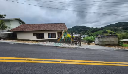 Casa com 7 quartos à venda no Ribeirão Areia, Pomerode , 220 m2 por R$ 690.000