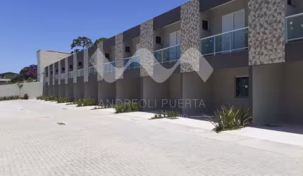 Casa em condomínio fechado com 3 quartos à venda no Parque Santana, Mogi das Cruzes  por R$ 530.000
