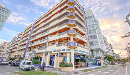 Edifício Center Lorentz Frente Mar em Itapema