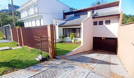 Casa no Santo Inácio de 190 m² com 3 quartos  - 20807-8-I2