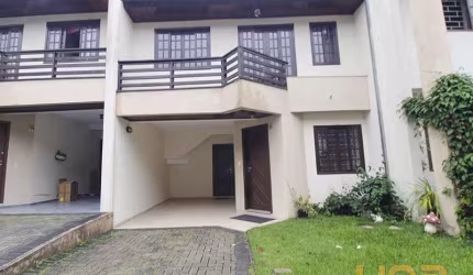 Imobiliária Cilar Aluga Sobrado 3 Quartos no Xaxim com 122m²,