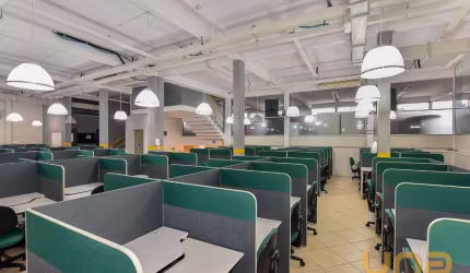 Prédio Comercial com 1500m² no Rebouças - Curitiba/PR