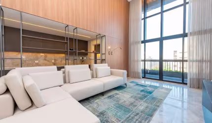Apartamento com 2 quartos no bairro Batel, próximo a Praça do