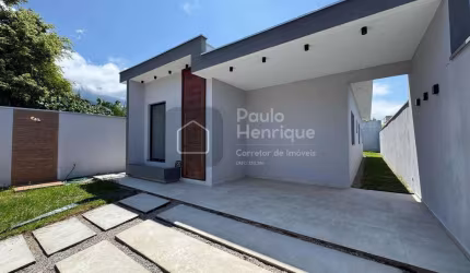 Casa Nova à Venda na Praia do Massaguaçu