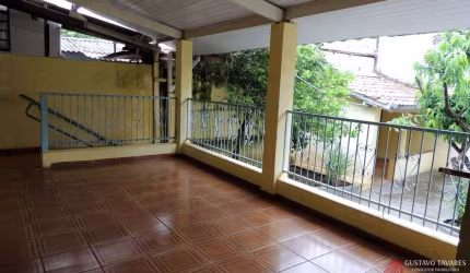Casa na Rua das Rosas - Bairro Jardim Lago Azul - Louveira-SP