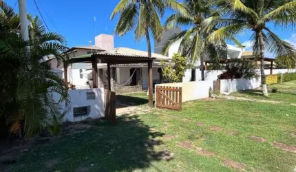 Casa para Venda em Camaçari, Guarajuba (Monte Gordo), 3 dormitórios, 1 suíte, 3 banheiros, 1 vaga