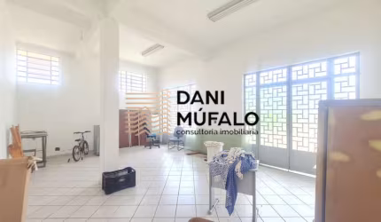 Casa + Salão Comercial no Bairro VILA INDUSTRIAL na cidade de  BAURU;