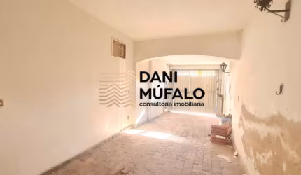 Casa + Salão Comercial no Bairro AEROPORTO na cidade de  BAURU;