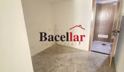 Sala comercial à venda na Rua General Roca, Tijuca, Rio de Janeiro, 40 m2 por R$ 199.000