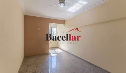 Apartamento com 2 quartos à venda na Rua Barão de Mesquita, Tijuca, Rio de Janeiro, 85 m2 por R$ 379.999