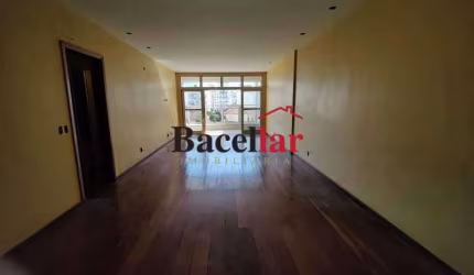 Apartamento com 3 quartos à venda na Rua Antônio Salema, Vila Isabel, Rio de Janeiro, 142 m2 por R$ 650.000