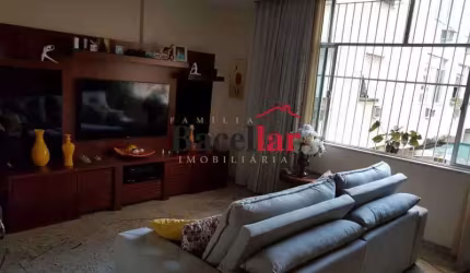Apartamento com 3 quartos à venda na Rua Jorge Rudge, Vila Isabel, Rio de Janeiro, 183 m2 por R$ 739.000